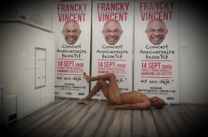 Francky Vincent fête ses 45 ans de carrière avec un concert "fesse'tif" !